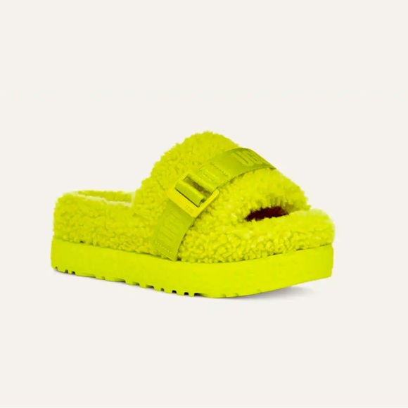 Ugg Fluffita in Key Lime Size 8 Women’s - Picture 1 of 10